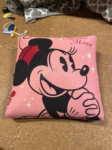 ミニーマウス　クッション