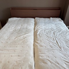累計20万超クイーンベッド+マットレスセットの画像