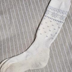 ジュニアスキー用インナーセット150cm ソックス・帽子・タートルネックロンTの画像