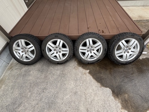 Volkswagen ポロ15インチ純正ホイールスタッドレスタイヤセット