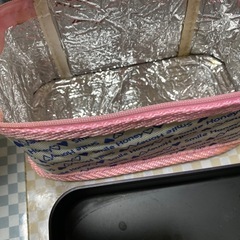 お弁当箱の画像
