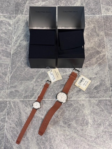 未使用?プレゼントに♪??‍?‍??☆カルバンクライン ジーンズ Calvin Klein Jeans ペアウォッチ☆1本定価¥178