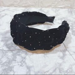 ヘアバンド　ベロア　大きめ　黒　編み込み　カチューシャ　ドット　ゴールド　太めの画像