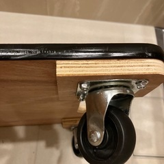 ほぼ新品未使用　　木製平台車の画像
