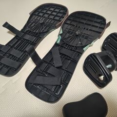 中古 左右2セット マウスパッド付アームレスト デスクにも椅子にも取付可能 腱鞘炎予防 アーム疲労軽減 180度回転可能 マウス置きの画像