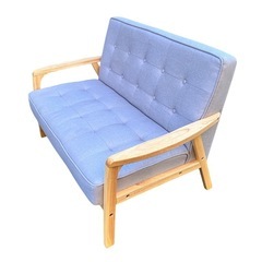 ニトリ 天然木フレームのコンパクトソファの画像