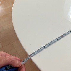 ダイニングテーブル(椅子は付きません)の画像
