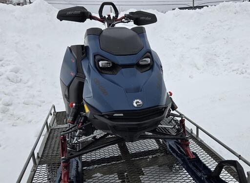 スノーモービルskidoo 2025 G5 TURBO 154 GEN5 スキードゥー