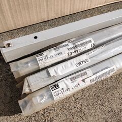 【新品未使用品】三協アルミ　ユメッシュE型　フェンス2000mm×700mmサイズ　ポール4本付の画像