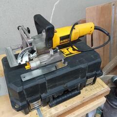 9日迄！（値下げしました）中古DEWALT(デウォルト)ビスケッ...