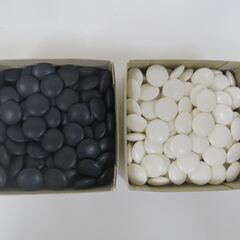 碁石 白181個 黒181個 ＆ 折り畳み碁盤 セット 強化樹脂製碁石の画像