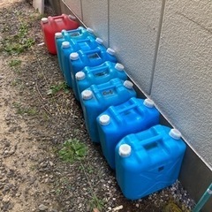 ポリタンクいろいろの画像