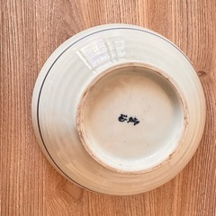 カレー、うどん皿の画像