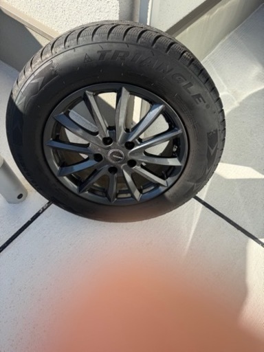 スタッドレスタイヤ　ワンシーズン