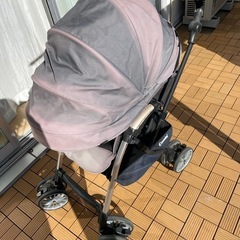 コンビ　アンブレッタ　ベビーカーの画像