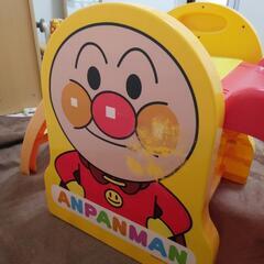 アンパンマン室内すべり台の画像