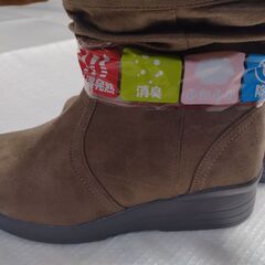 未使用のボア付きブーツ（茶色）の画像