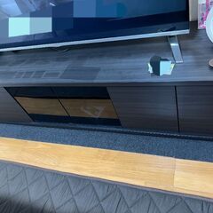 状態いいテレビ台が無料です
