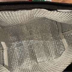 新品未使用 コカコーラ 限定 クーラーバック ノベルティ 赤と黒の2枚セットの画像