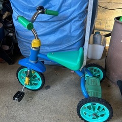 三輪車