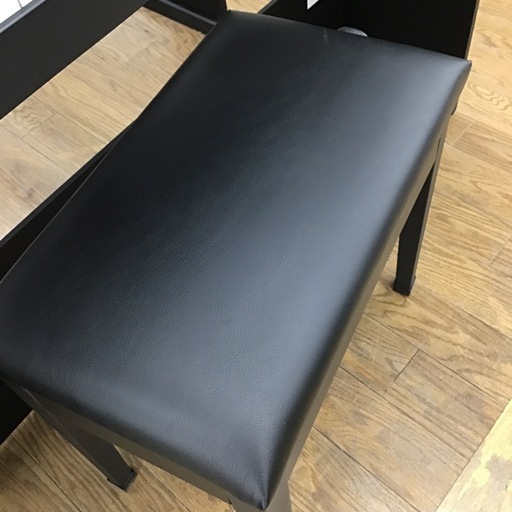 #B-45【ご来店頂ける方限定】KORGの電子ピアノです