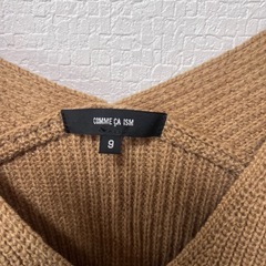 COMME CA ISM Vネック ニットセーター 9号サイズの画像