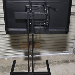 AndroidTVとスタンドセットの画像