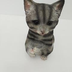 猫 サバトラ柄  置物 可愛い リアル アニマルオブジェ インテリア  動物 子猫 仔猫  玄関先 庭 雑貨の画像
