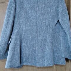 婦人フォーマルスーツ　ヴィンテージサイズ11号　グレー未使用に近いシミ汚れ無し　衿ボア取り外し可の画像