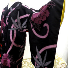 小紋 昔 アンティーク 昔着物 小紋 黒 ピンク グレー 白 唐...