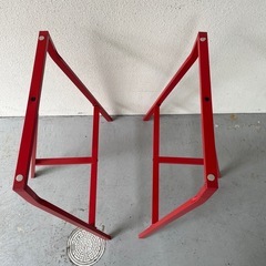 IKEA 赤の脚の画像