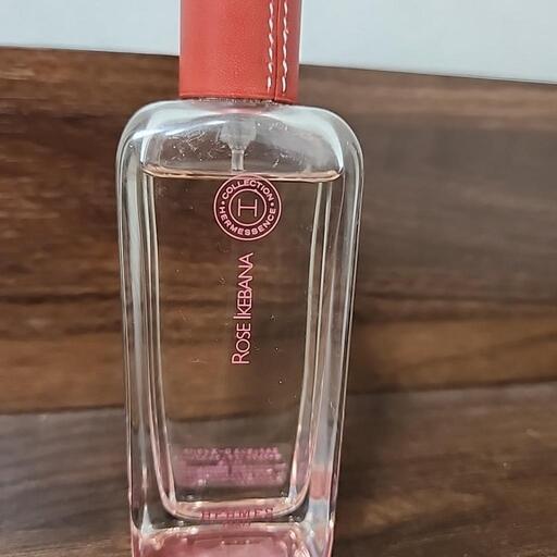 エルメッセンス ローズ イケバナ オードトワレ100ml エルメスの「エルメッセンス」コレクションより、ローズ