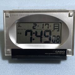 CASIO　電波時計　DQD-202AJ