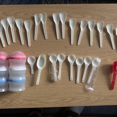 計量スプーンとカップまとめての画像