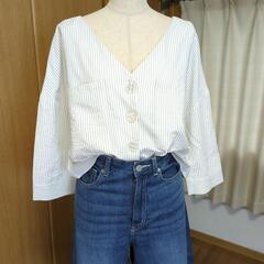 美品✨️トップスの画像