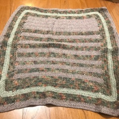 手編み膝掛けの画像