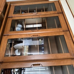 22日に処分します。食器棚の画像
