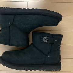 UGG