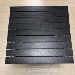 折りたたみ式テーブルの画像