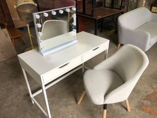 美品❣️ニトリ 女優ドレッサーセット　デスクサイズ100cm×48cm×高さ76cm
