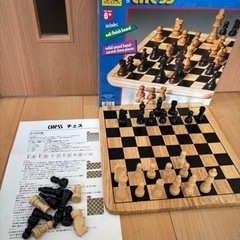 【箱、説明書付き】木製チェス