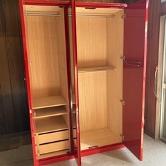 値下げ❗️
洋服キャビネット　綺麗な 鏡面仕上げの画像