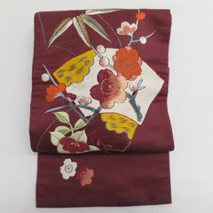 名古屋帯 アンティーク 刺繍入り 縞に扇子や桜紋様 エンジ色x多色