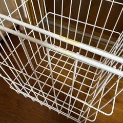 大きな洗濯カゴの画像