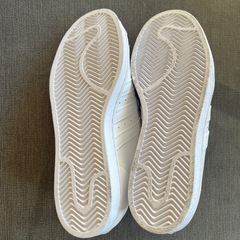 限定値下げ　アディダス　スーパースターの画像