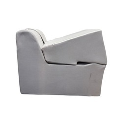 ウェルネス・ファミリー 足上げくん ソファの画像