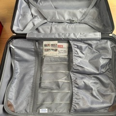 TSAロック付　スーツケース　Mサイズ　キャリーケースの画像
