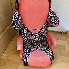 ジュニアシート　差し上げます。
