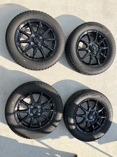 ⭐︎2023年製スタッドレスタイヤ⭐︎バリ溝⭐︎155/65R14 BLIZZAK VRX2