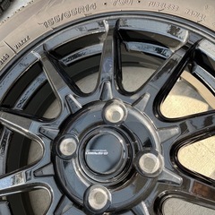 ⭐︎2023年製スタッドレスタイヤ⭐︎バリ溝⭐︎155/65R14 BLIZZAK VRX2の画像